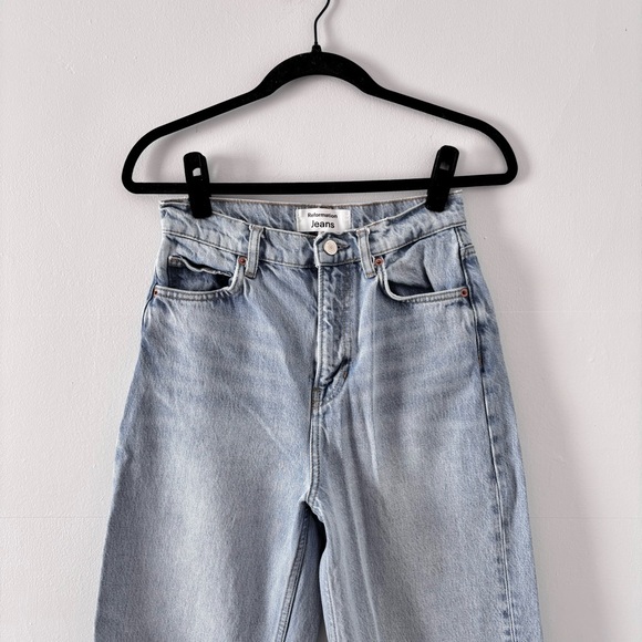 Reformation Jeans Wilder High Rise Wide Leg Cropped Jeans Faded Whiskering Blue - Picture 3 of 6